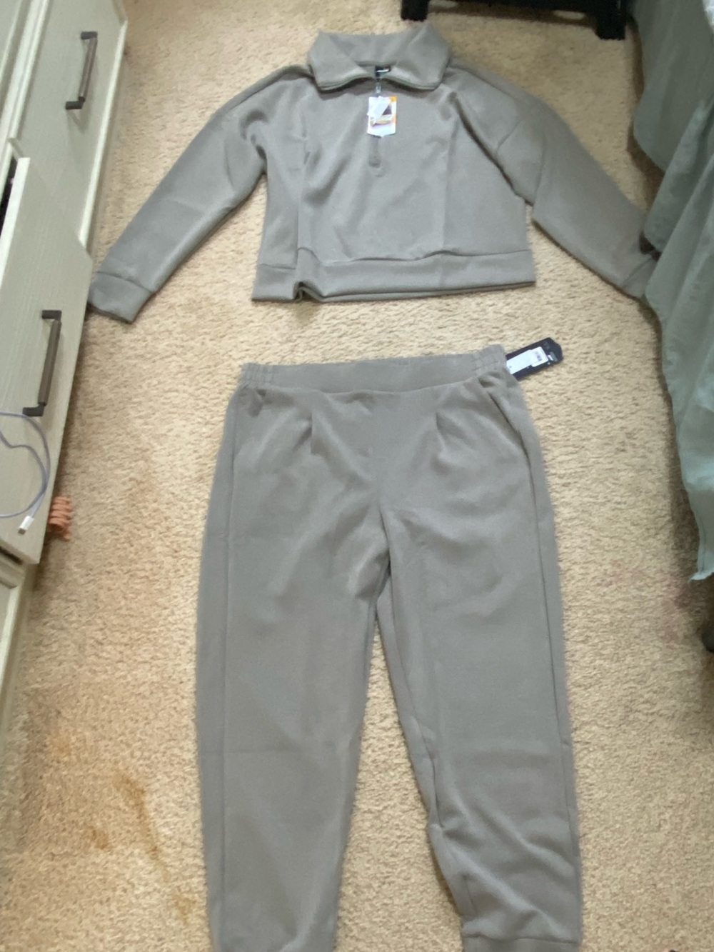 Avia Womens Scuba Knit Two-Piece Jogger Set